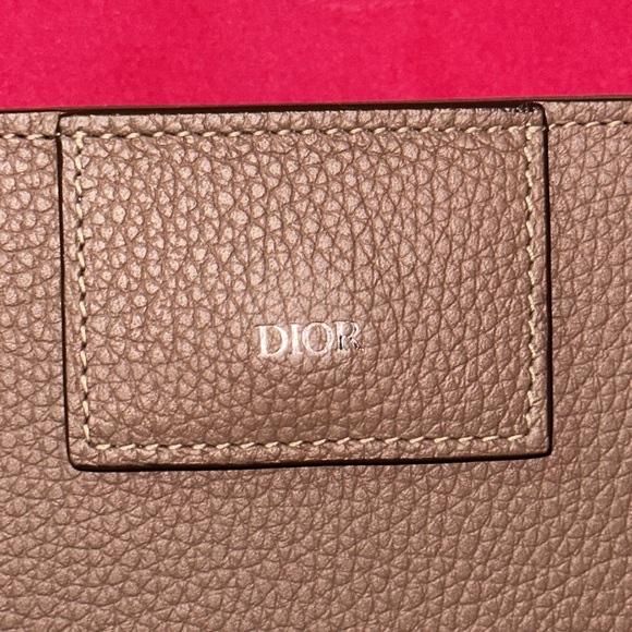 Christian Dior saddle agenda notebook iPad portfolio case - Picture 11 of 16